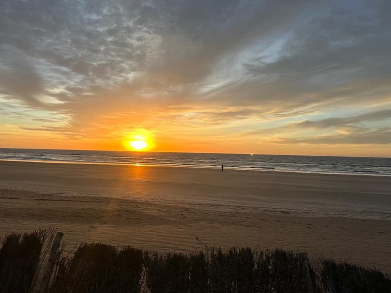 Playa de Santa Teresita al atardecer